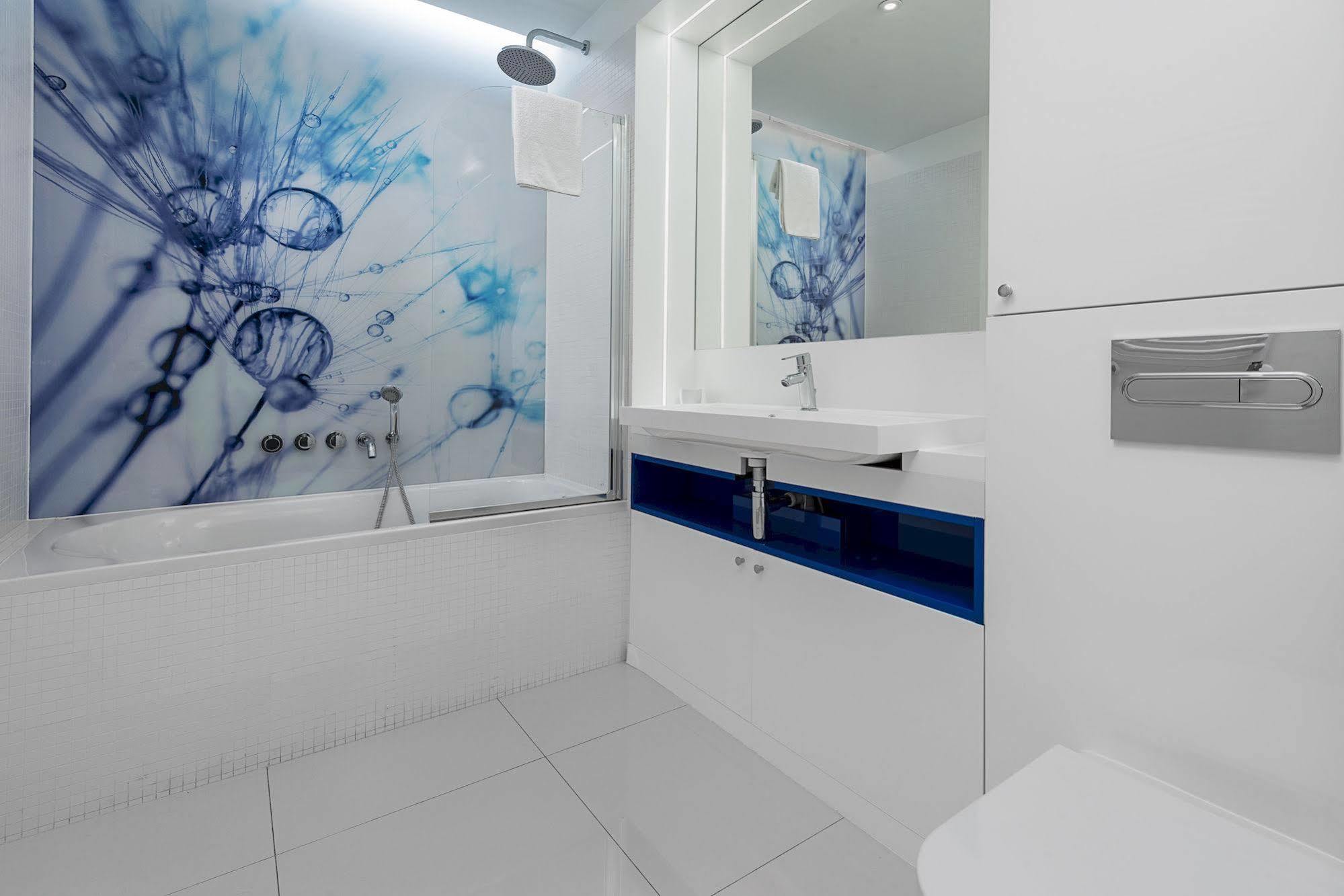 Waterlane Pool & Gym Apartments Danzica Esterno foto